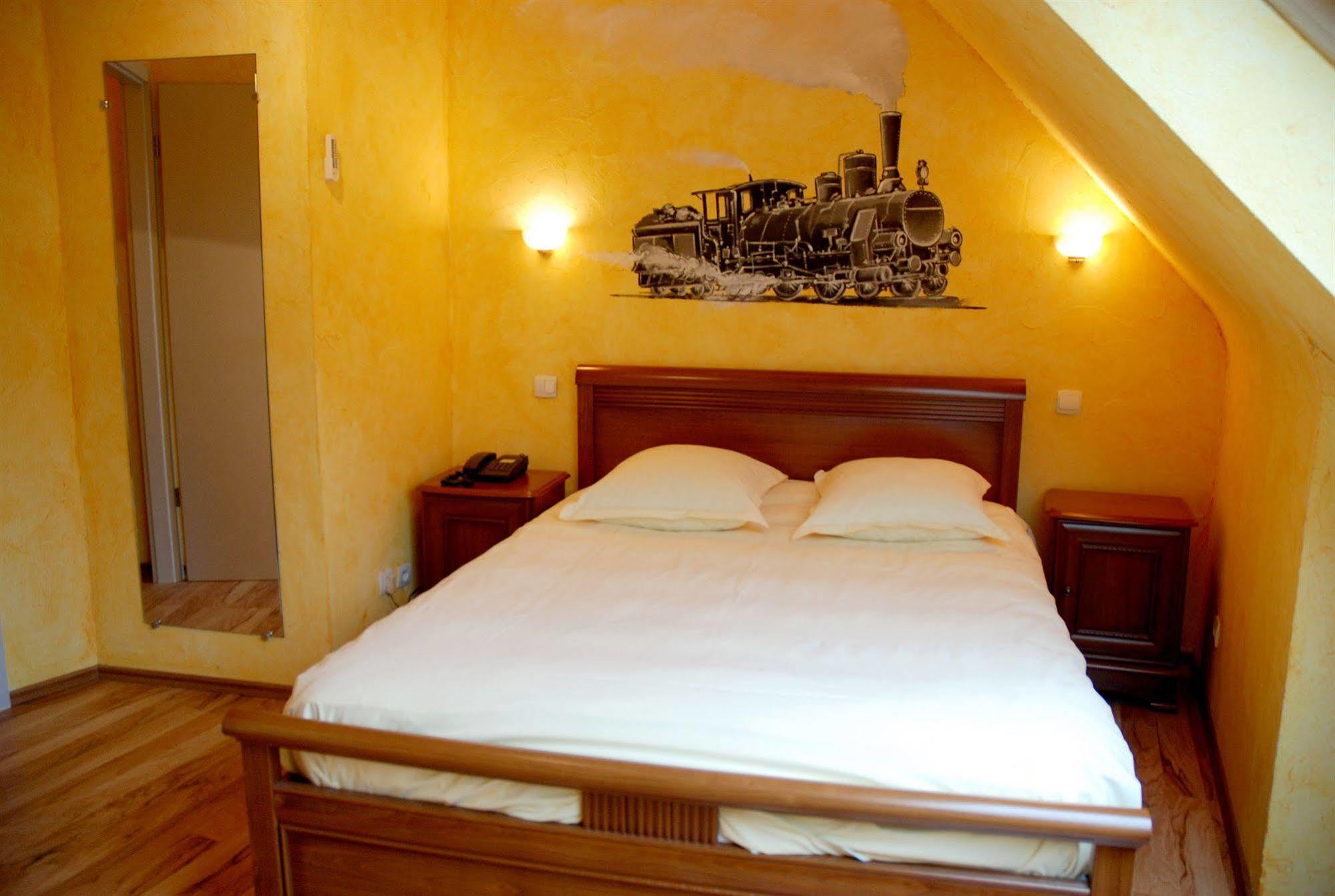Hotel Champ Alsace Haguenau Kültér fotó